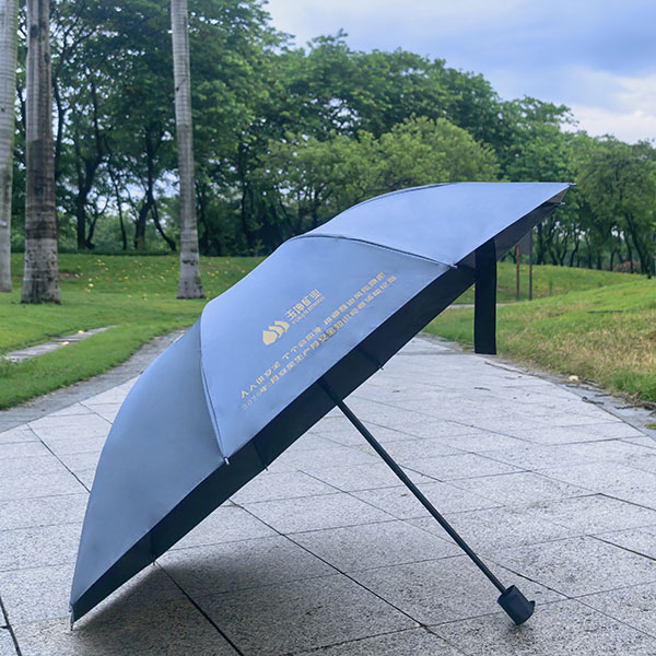 雨伞供应商（首选）广州市荃雨美雨伞厂 、雨伞直营工厂